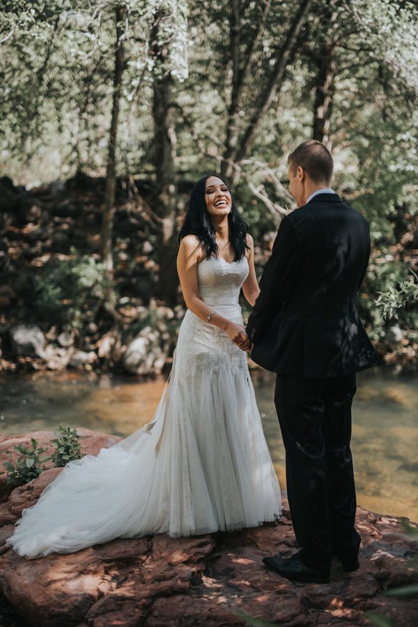 44-guests-celebrated-in-an-organic-candlelit-wedding-at-lauberge-de-sedona-1