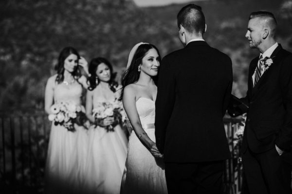 44-guests-celebrated-in-an-organic-candlelit-wedding-at-lauberge-de-sedona-17