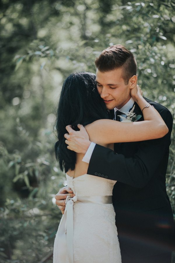 44-guests-celebrated-in-an-organic-candlelit-wedding-at-lauberge-de-sedona-3