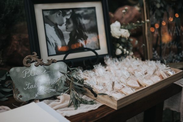 44-guests-celebrated-in-an-organic-candlelit-wedding-at-lauberge-de-sedona-31