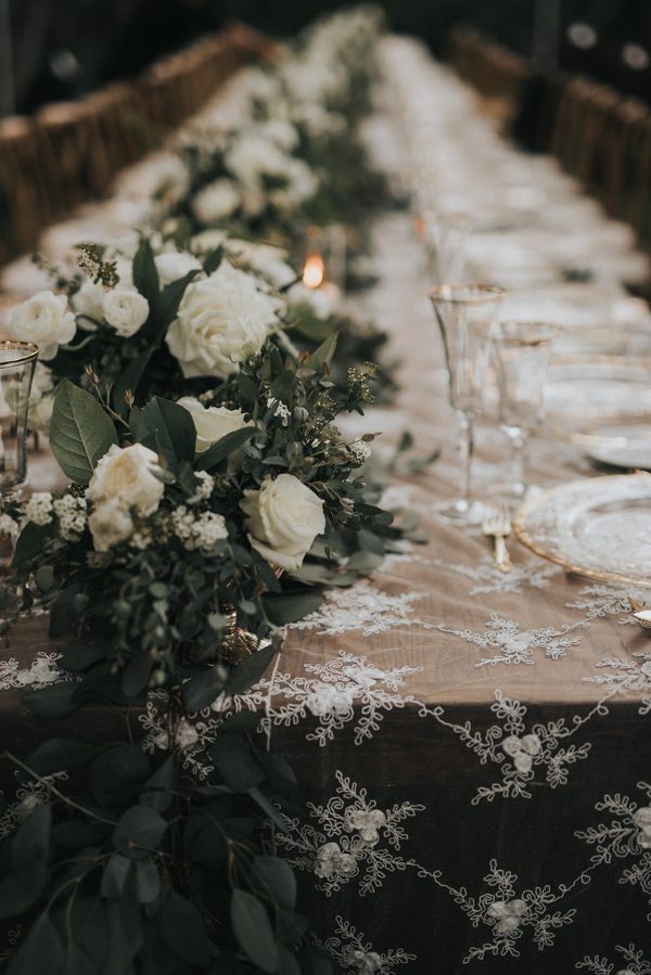 44-guests-celebrated-in-an-organic-candlelit-wedding-at-lauberge-de-sedona-39