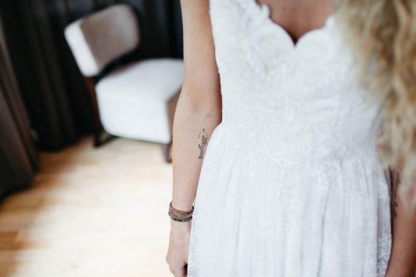 Magical Mendenhall Glacier Wedding with Waterfalls and Wildflowers Joel Allegretto-19