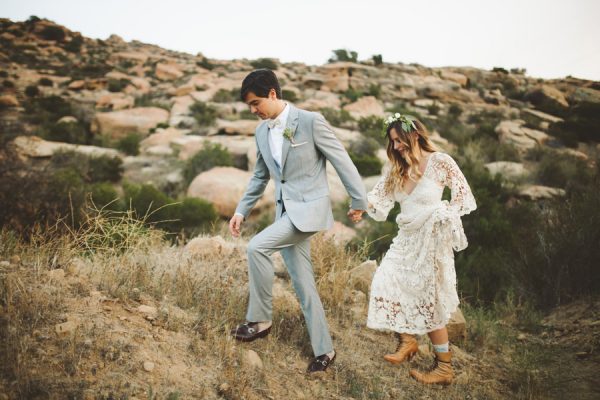 an-alpaca-almost-stole-the-spotlight-in-this-hummingbird-nest-ranch-wedding-46