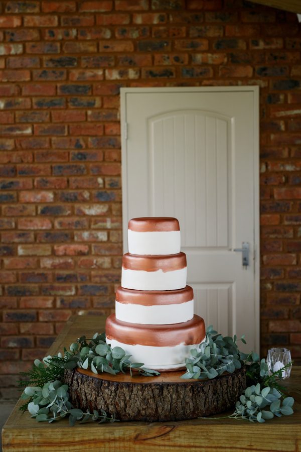 copper-and-rose-gold-wedding-at-the-stone-cellar-17