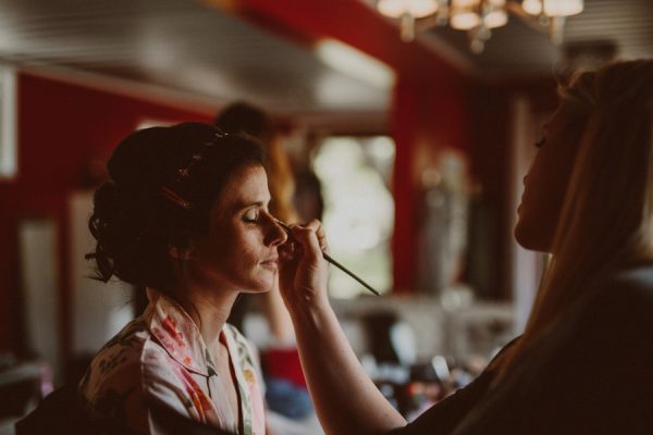 floral-and-feminine-malibu-wedding-at-saddlerock-ranch-2