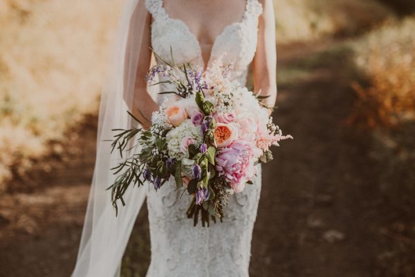 floral-and-feminine-malibu-wedding-at-saddlerock-ranch-34