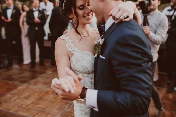 floral-and-feminine-malibu-wedding-at-saddlerock-ranch-45