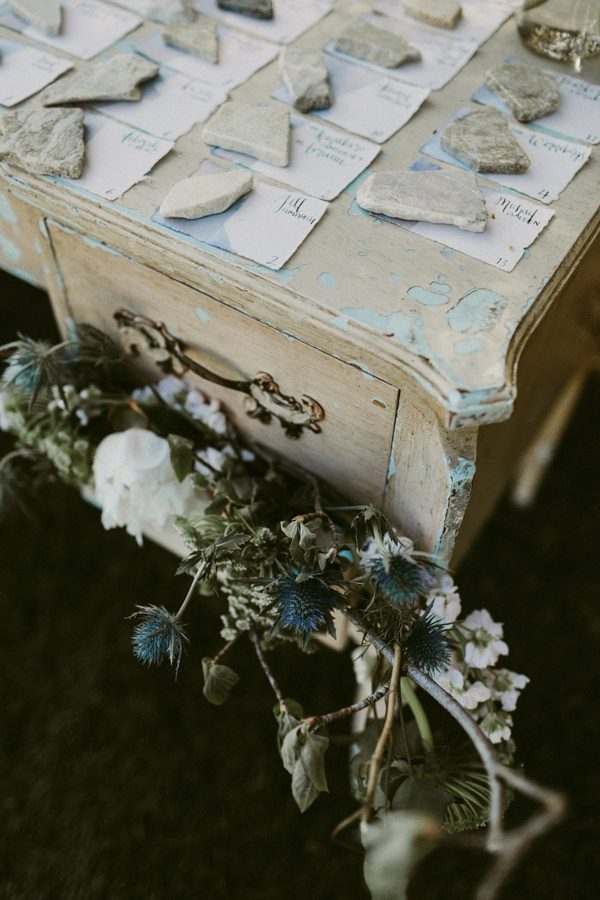 musical-groom-serenaded-bride-emotional-first-look-23