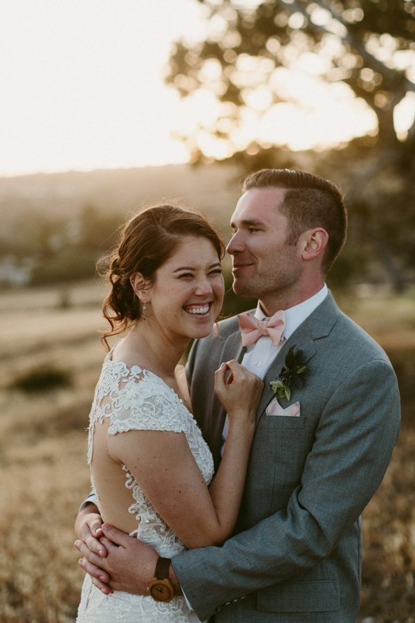 musical-groom-serenaded-bride-emotional-first-look-40