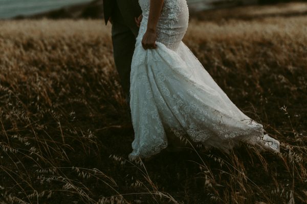 musical-groom-serenaded-bride-emotional-first-look-43