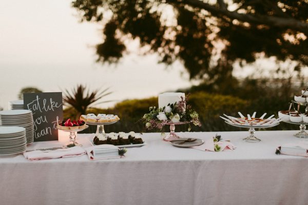 musical-groom-serenaded-bride-emotional-first-look-47