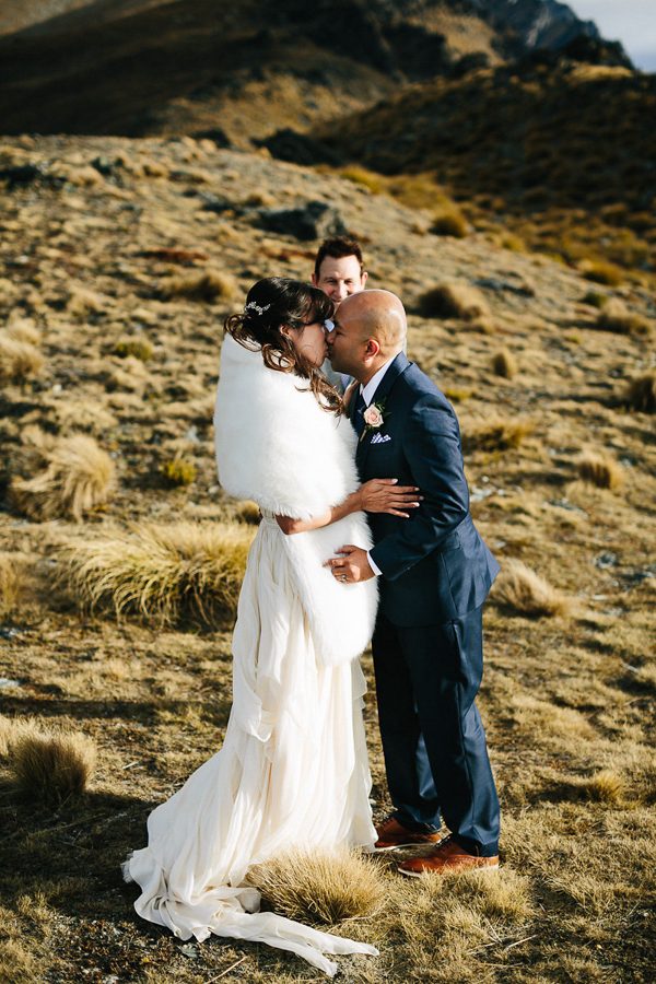 the-epic-new-zealand-heli-wedding-of-this-couples-dreams-28