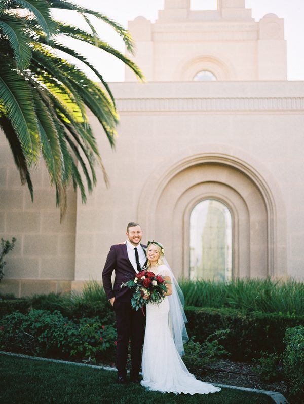 these-utah-newlyweds-made-a-pit-stop-at-in-n-out-before-their-reception-10