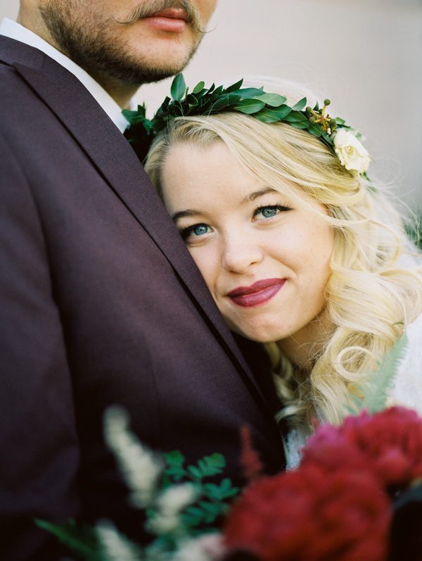 these-utah-newlyweds-made-a-pit-stop-at-in-n-out-before-their-reception-11