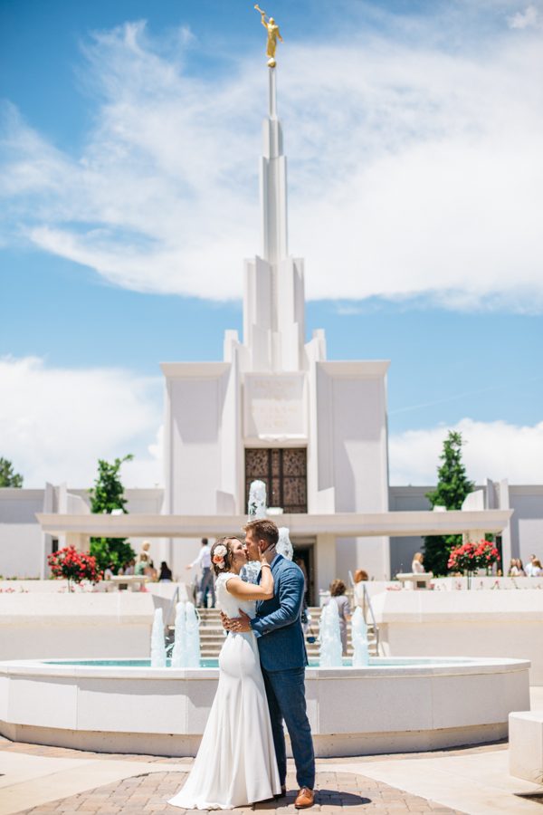 this-couple-achieved-a-dreamy-woodland-affair-for-their-lds-wedding-in-denver-18