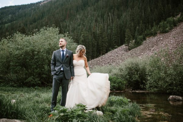 this-maroon-bells-ampitheater-wedding-proves-that-intimate-affairs-can-be-totally-epic-12