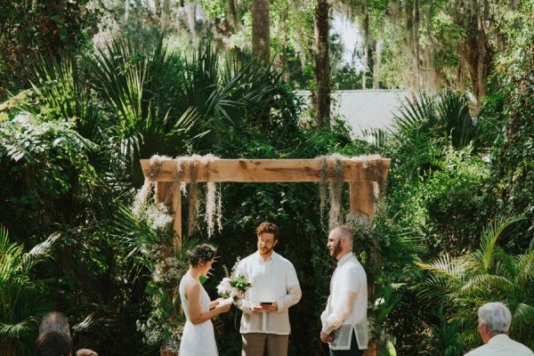 This New Smyrna Beach Wedding Is The Epitome Of Easygoing Tropical