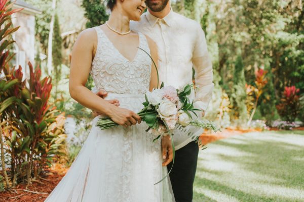 this-new-smyrna-beach-wedding-is-the-epitome-of-easygoing-tropical-florida-spirit-30