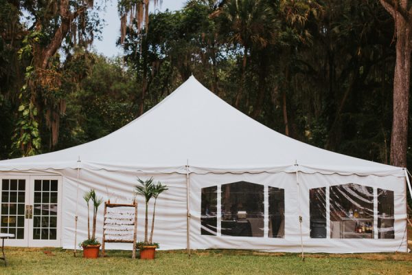 this-new-smyrna-beach-wedding-is-the-epitome-of-easygoing-tropical-florida-spirit-7