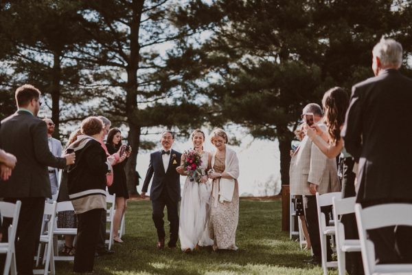 this-ohio-wedding-proves-that-combining-your-favorite-things-can-be-incredibly-chic-14