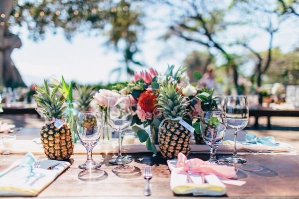 this-olowalu-plantation-house-wedding-marries-hawaiian-tradition-and-new-england-charm-29