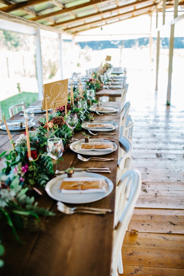 this-romanian-wedding-has-all-the-autumn-decor-inspiration-you-need-11