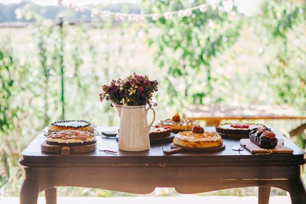 this-romanian-wedding-has-all-the-autumn-decor-inspiration-you-need-26