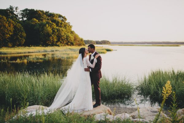 this-three-village-inn-wedding-on-long-island-feels-like-a-destination-wedding-at-home-31