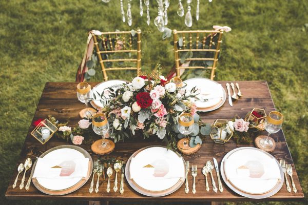 this-wedding-inspiration-proves-that-gold-blush-and-red-is-the-most-romantic-color-palette-26
