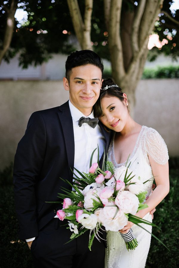 whimsical-black-white-palm-springs-wedding-avalon-hotel-31