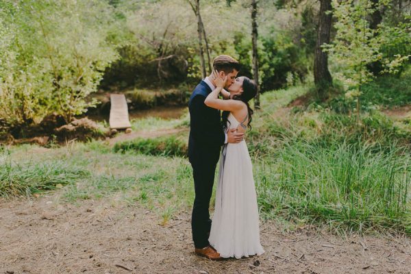 youd-never-guess-alternative-campground-wedding-took-place-arizona-14