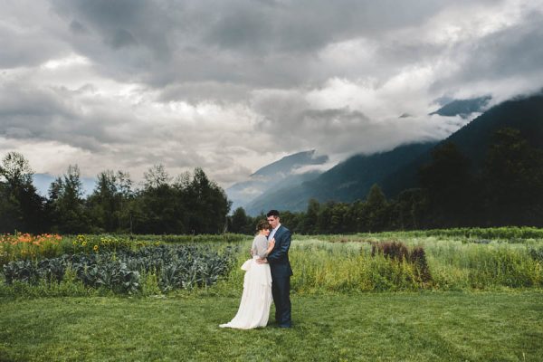 cozy-diy-british-columbia-wedding-in-shades-of-blue-bake-photography-15