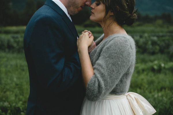 cozy-diy-british-columbia-wedding-in-shades-of-blue-bake-photography-16