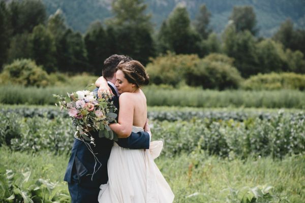 cozy-diy-british-columbia-wedding-in-shades-of-blue-bake-photography-23