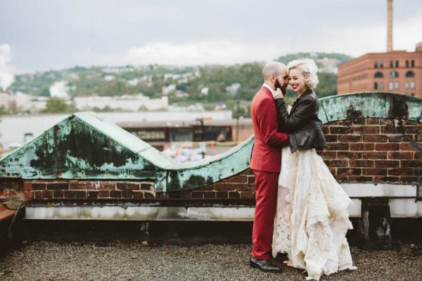 edgy-pittsburgh-wedding-at-bar-marco-hot-metal-studio-39