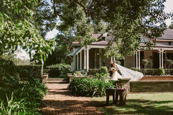 Elegant Green and White Queensland Wedding at Gabbinbar Homestead Edwina Robertson-10