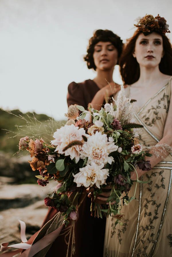 this-beachy-bridal-inspiration-has-a-moody-romantic-twist-allison-markova-photography-13