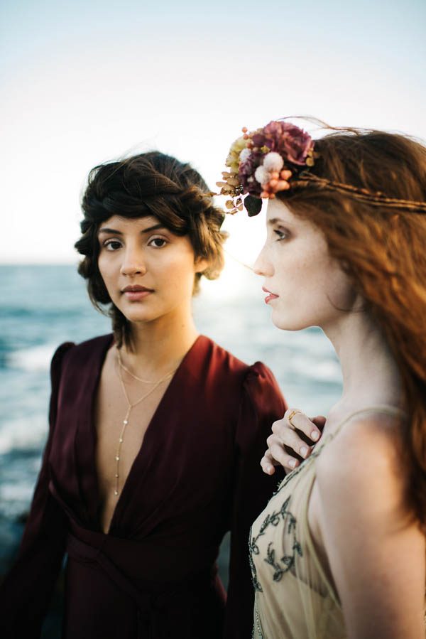 this-beachy-bridal-inspiration-has-a-moody-romantic-twist-allison-markova-photography-32