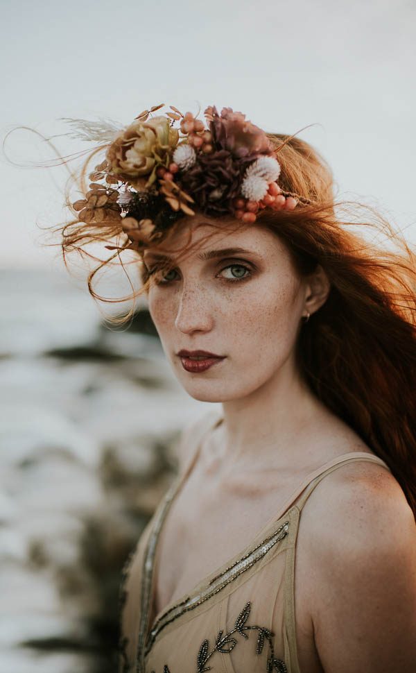 this-beachy-bridal-inspiration-has-a-moody-romantic-twist-allison-markova-photography-34