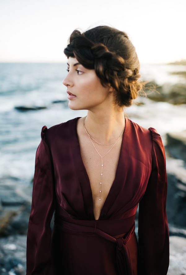 this-beachy-bridal-inspiration-has-a-moody-romantic-twist-allison-markova-photography-36