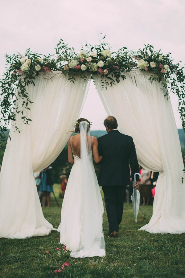 This Couple's Rainy Wedding Day at Castleton Farms is Too Pretty for Words The Image Is Found-30