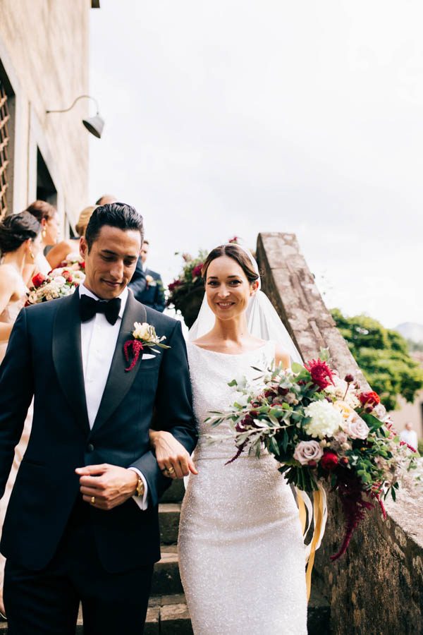 this-villa-catureglio-wedding-captured-the-magic-of-tuscany-for-out-of-town-guests-stefano-santucci-19