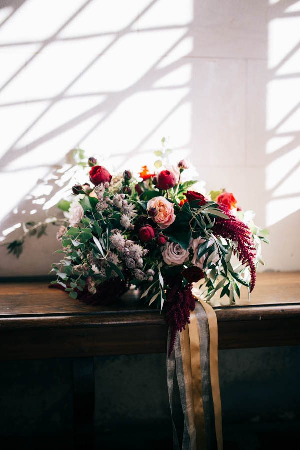 this-villa-catureglio-wedding-captured-the-magic-of-tuscany-for-out-of-town-guests-stefano-santucci-31