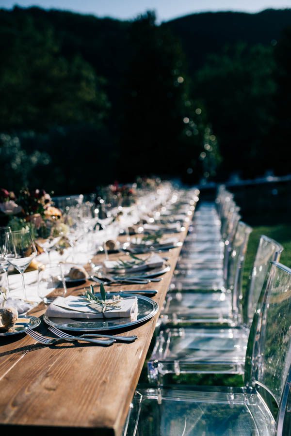 this-villa-catureglio-wedding-captured-the-magic-of-tuscany-for-out-of-town-guests-stefano-santucci-37