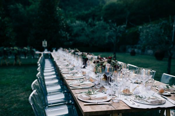 this-villa-catureglio-wedding-captured-the-magic-of-tuscany-for-out-of-town-guests-stefano-santucci-42