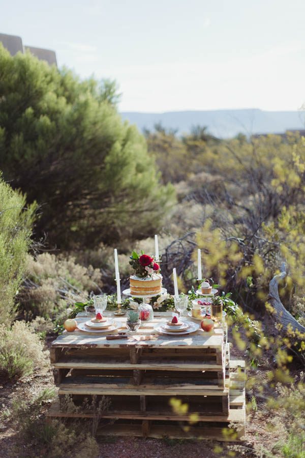 vintage-inspired-sedona-elopement-at-yavapai-point-overlooking-bell-rock-andy-roberts-photography-52