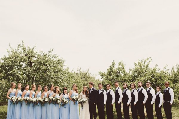 baby-blue-michigan-wedding-on-an-apple-orchard-9