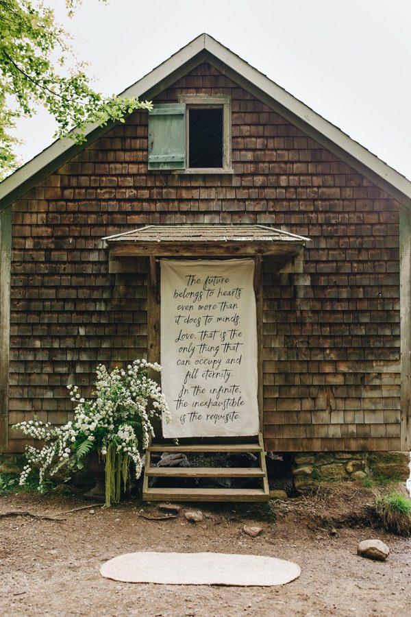 creative-somerville-massachusetts-wedding-at-warehouse-xi-1