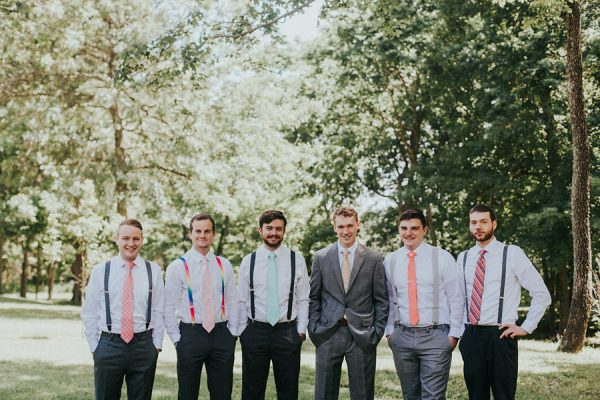 dreamy-coral-and-mint-missouri-wedding-in-the-woods-1