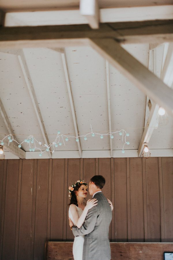 dreamy-coral-and-mint-missouri-wedding-in-the-woods-34